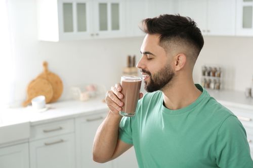 5 Alasan Kamu Wajib Minum Susu Coklat Setelah Olahraga